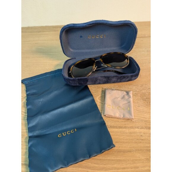 Gucci GG0062S  002 Women's Sunglasses Tortoiseshell Hard Case Sleeve Designer - Picture 1 of 7